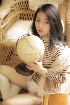 爱内梨花
