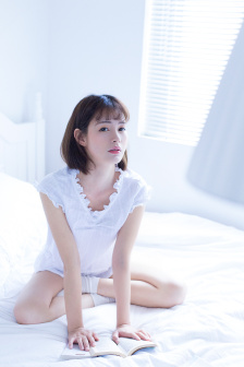 男生和女生打扑克视频